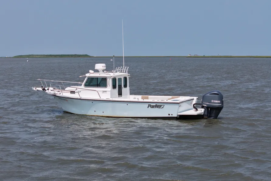 Parker 2320 Sport Cabin Profile